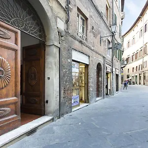 Nonna Pappa Apartment Siena